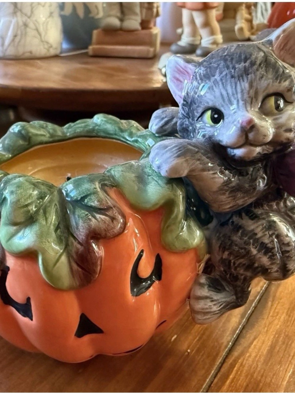 Fitz and Floyd Orange Pumpkin Candle with Green Leaf and Gray Cat